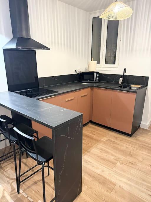 Appartement Eloi - 1 Chambre Mont-de-Marsan Esterno foto